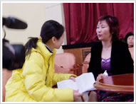 中国上海儿童博览会组委会秘书长接受上海电视台采访